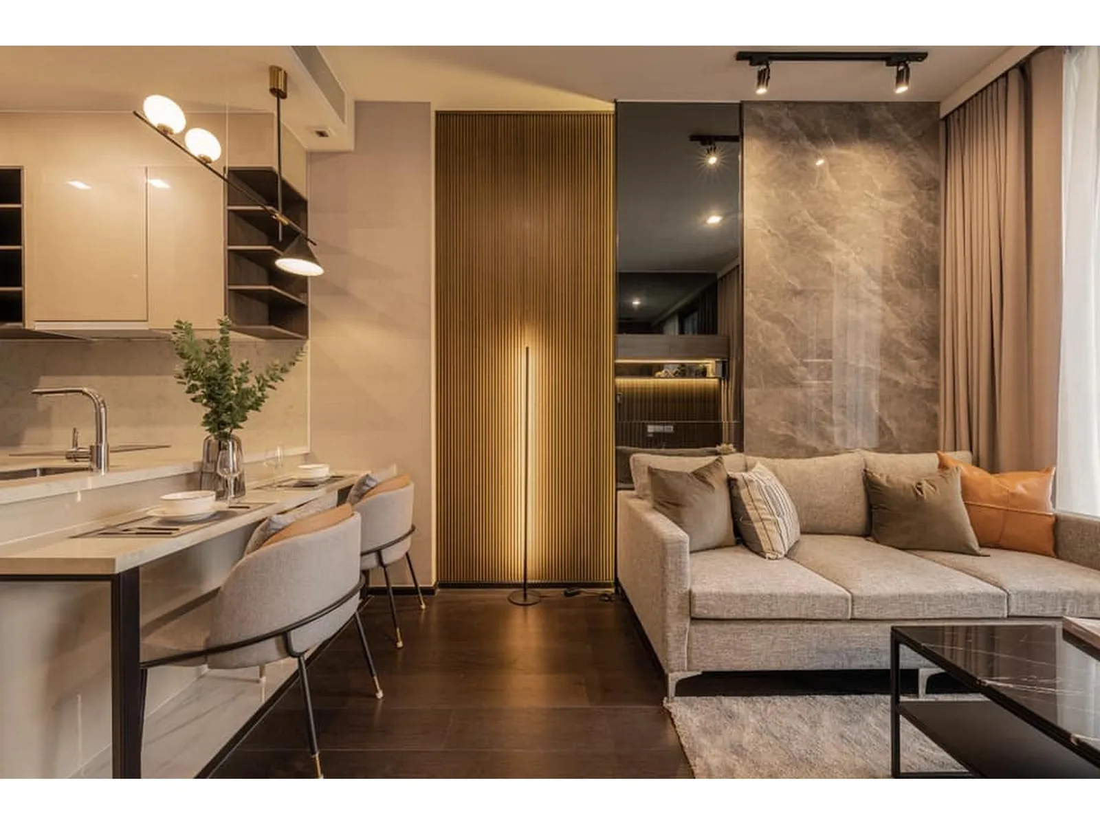 Laviq Sukhumvit 57 — photo 3