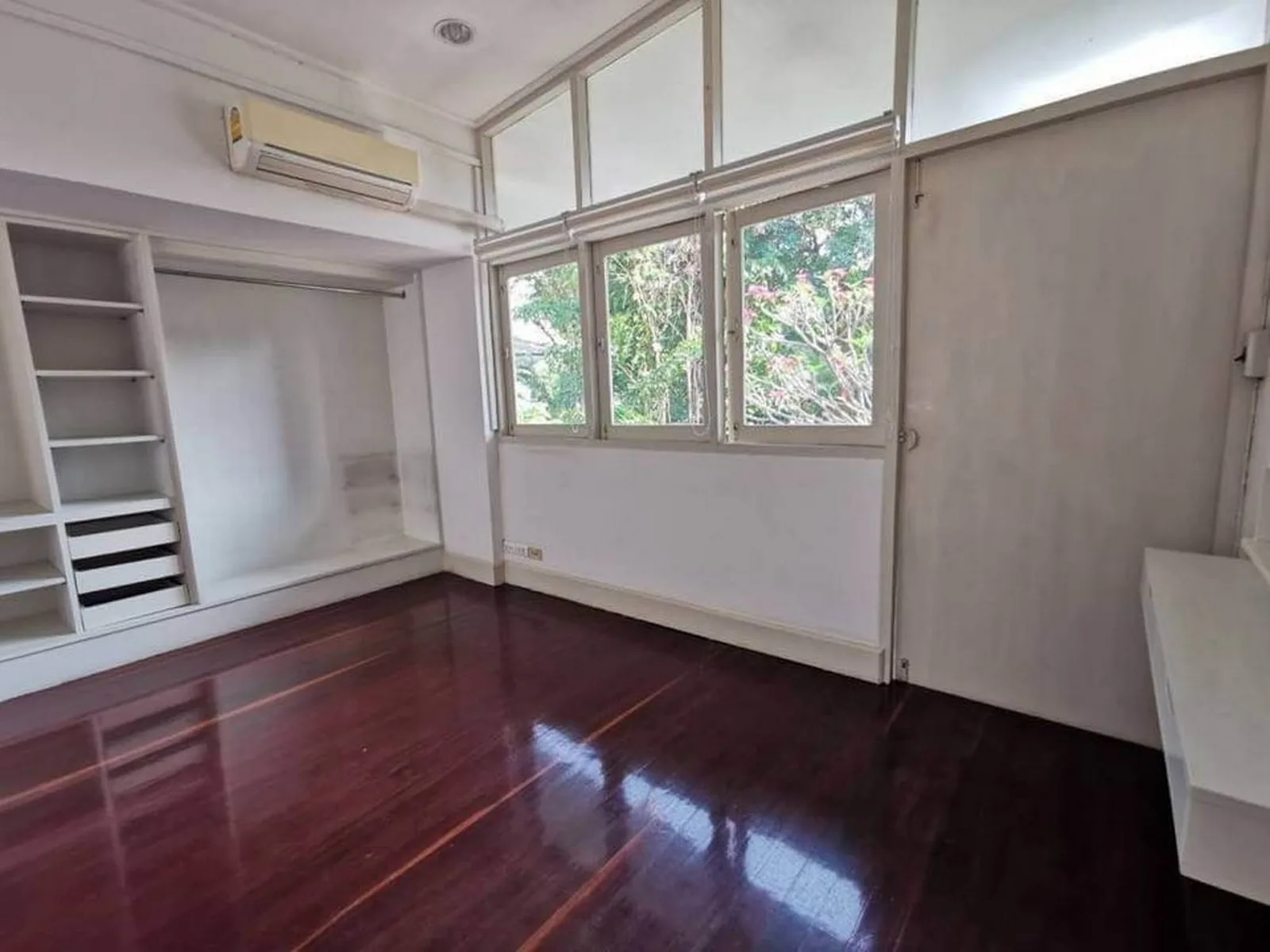 Single House Ekkamai 6 — photo 9
