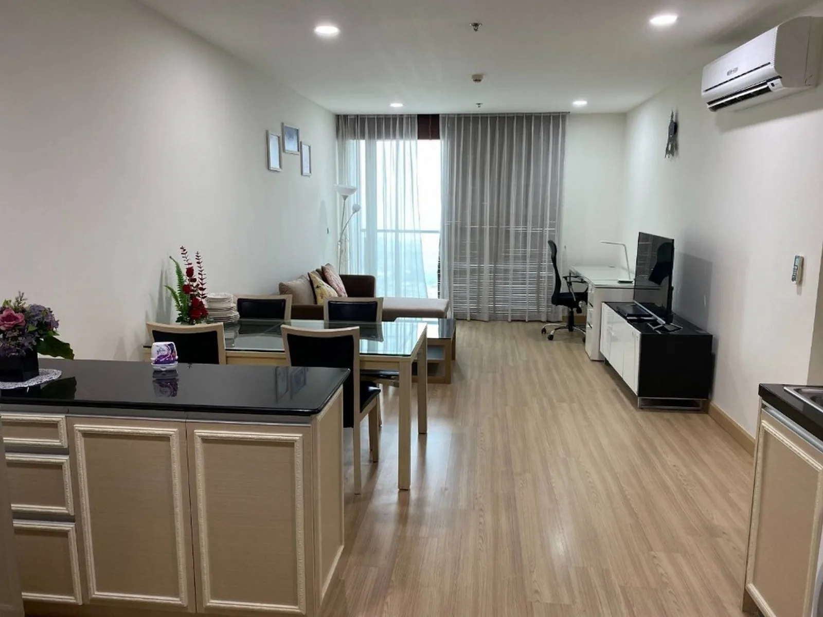 Sky Walk Condominium — photo 4