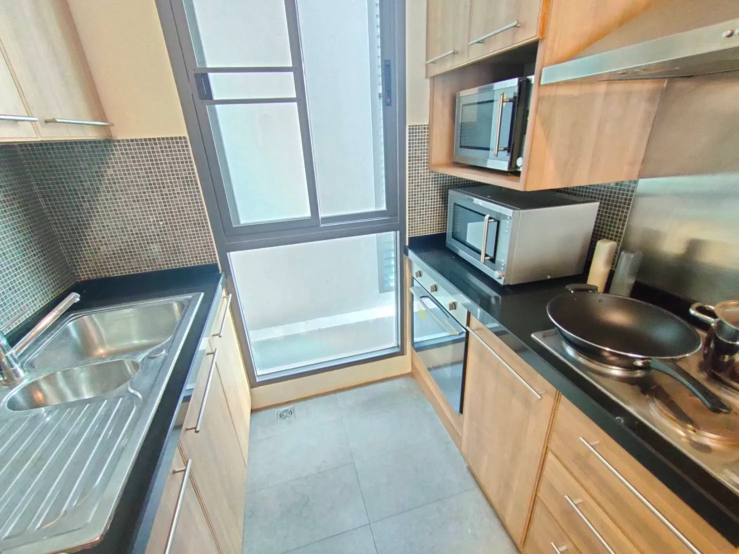 Monet House Apartment — photo 12