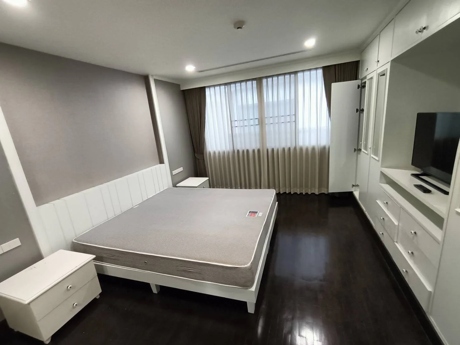 Monet House Apartment — photo 4
