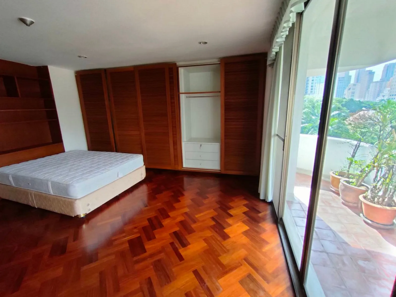 Ruam Rudee Penthouse — photo 6