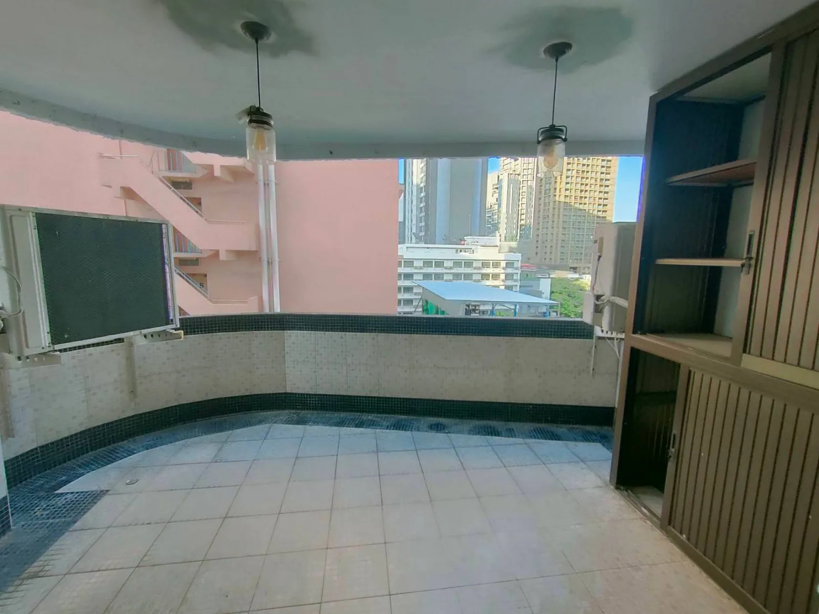 Premier Condominium — photo 8