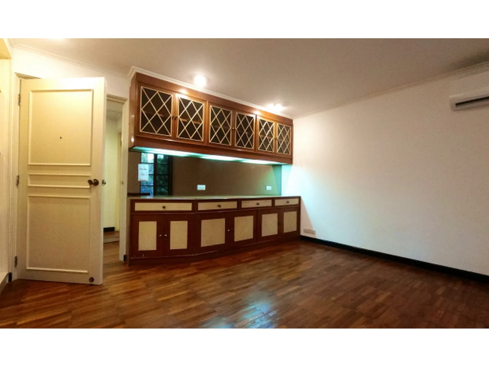 Single House Soi Ruamrudee — photo 7