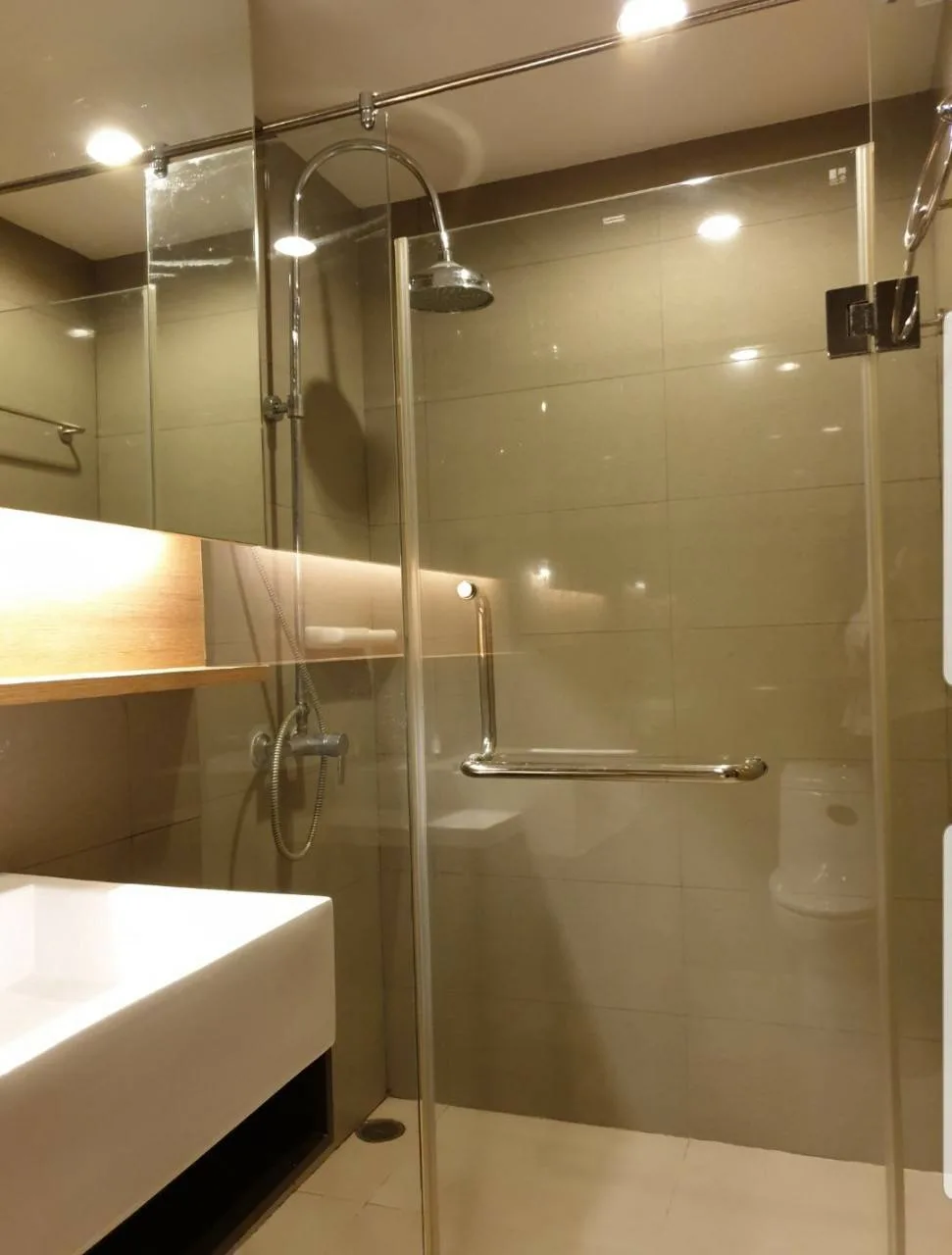 15 Sukhumvit Residences — photo 5