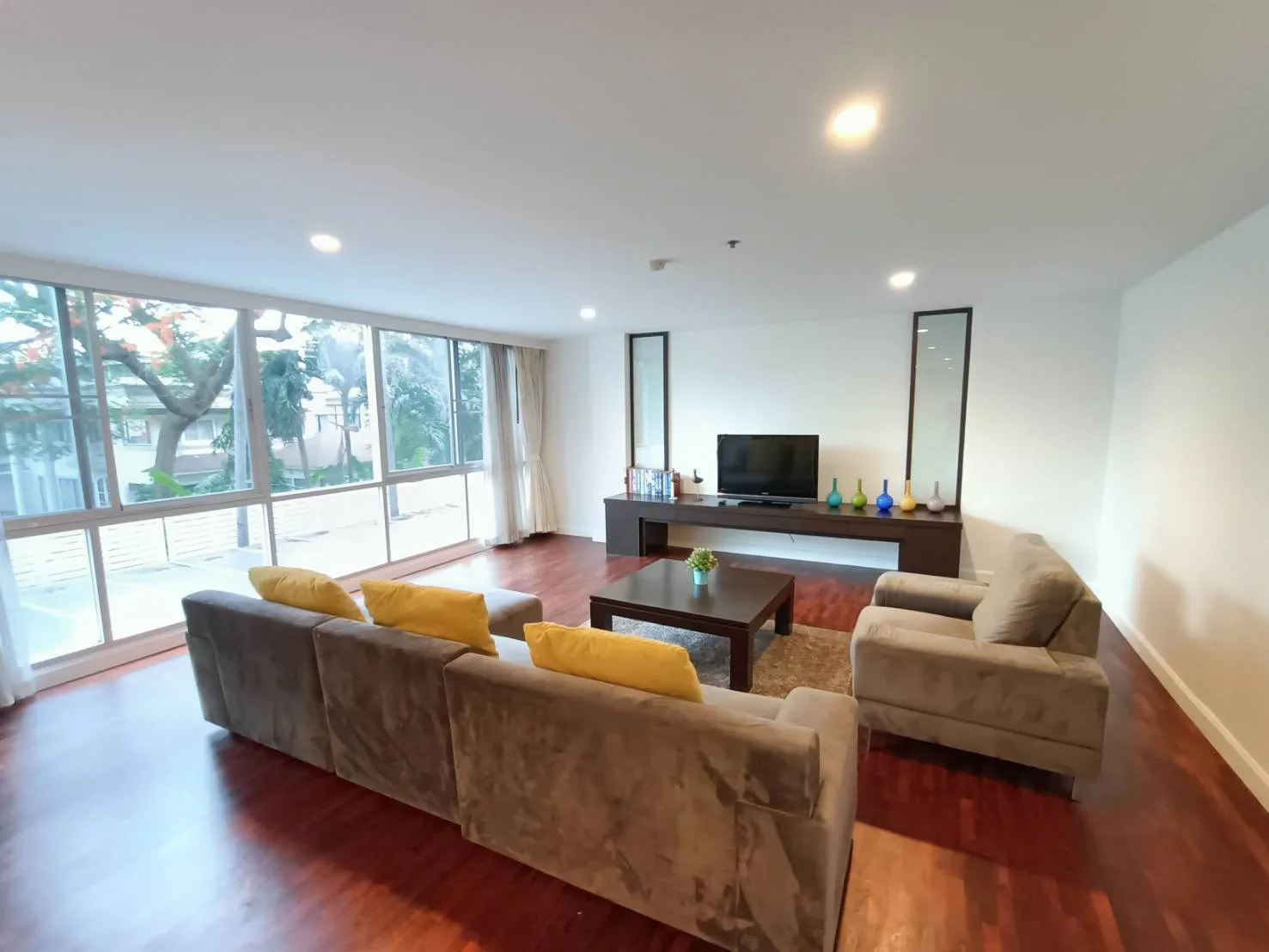 Sathorn Gallery Residences — photo 2