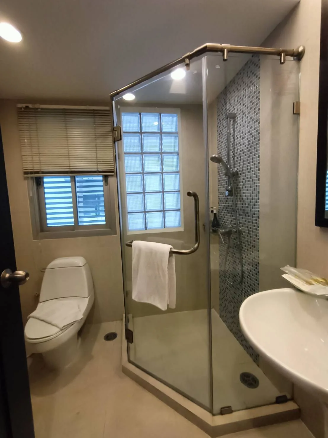 Sathorn Gallery Residences — photo 11
