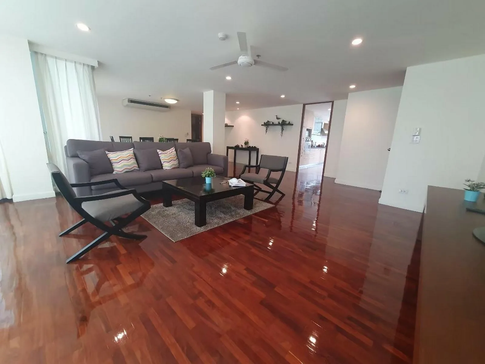 Sathorn Gallery Residences — photo 1