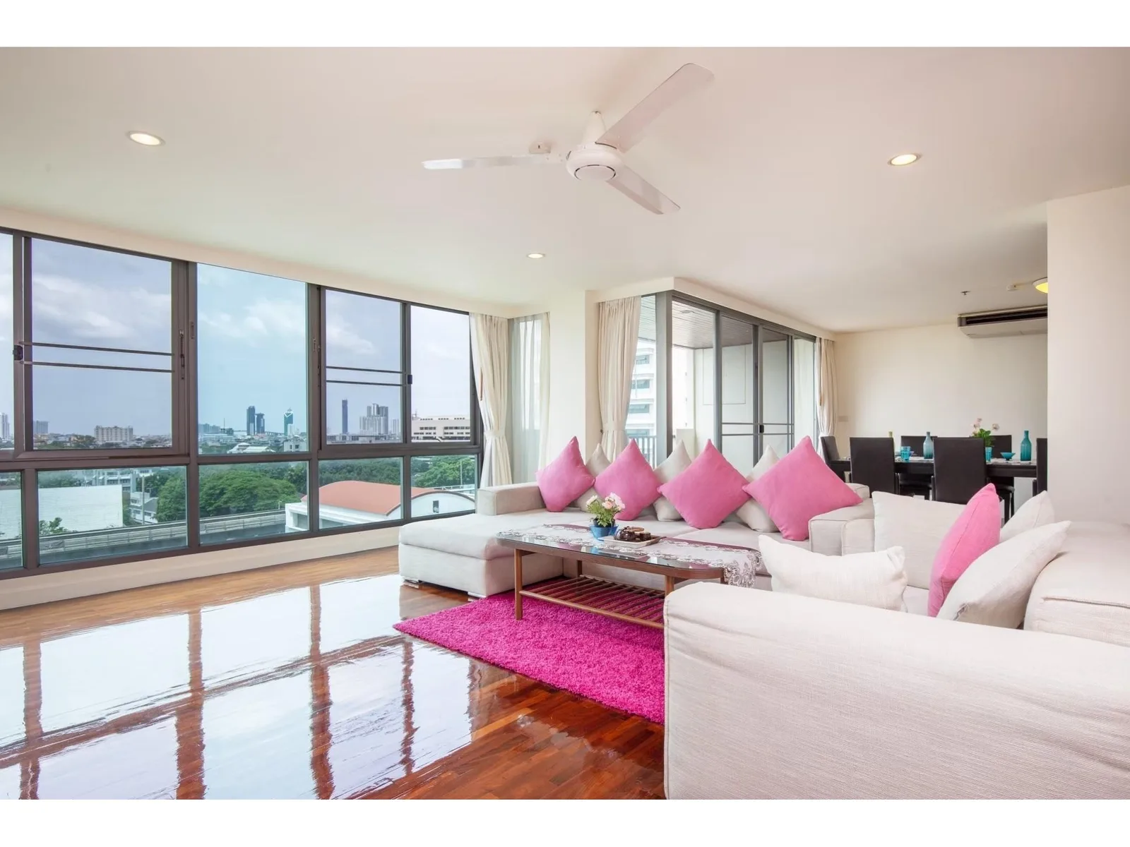 Sathorn Gallery Residences — photo 3
