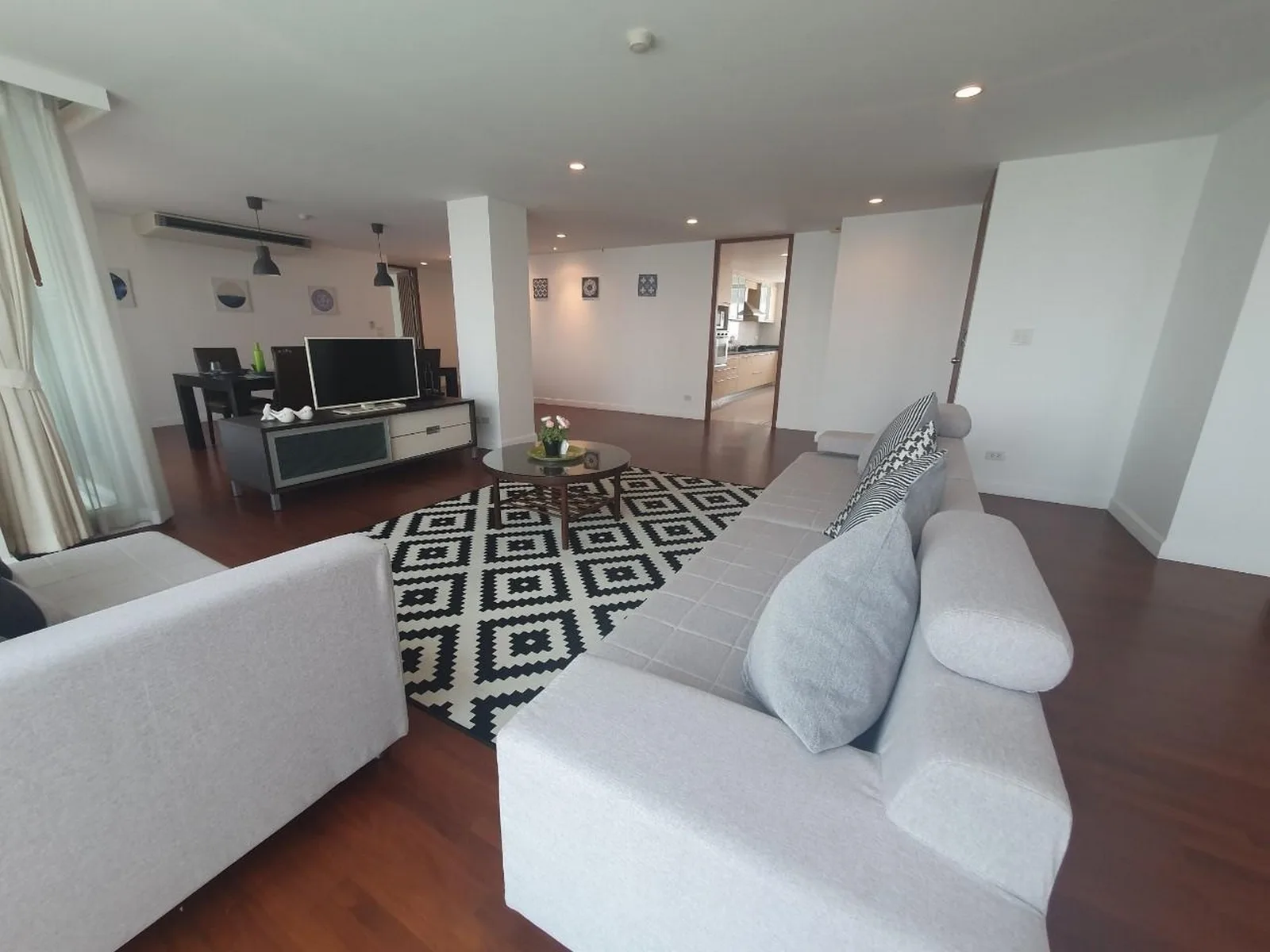 Sathorn Gallery Residences — photo 3