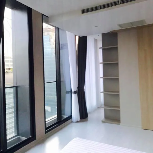 Noble Ploenchit — photo 27