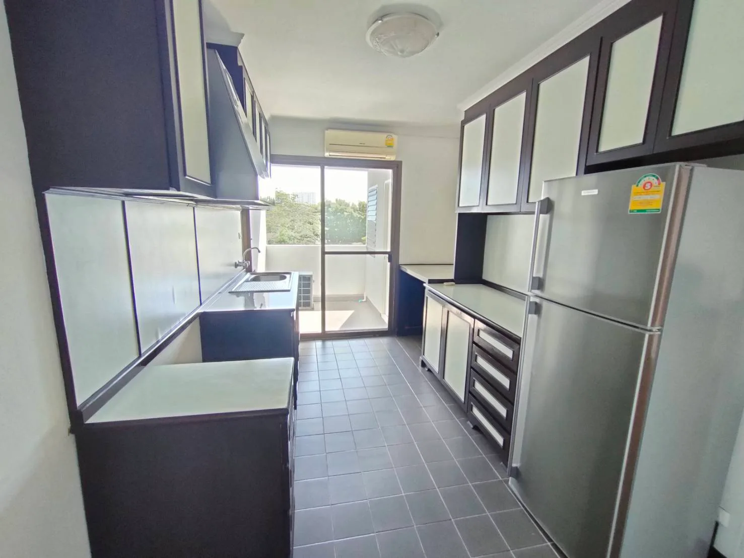 Baan Rajakhru Apartment — photo 15