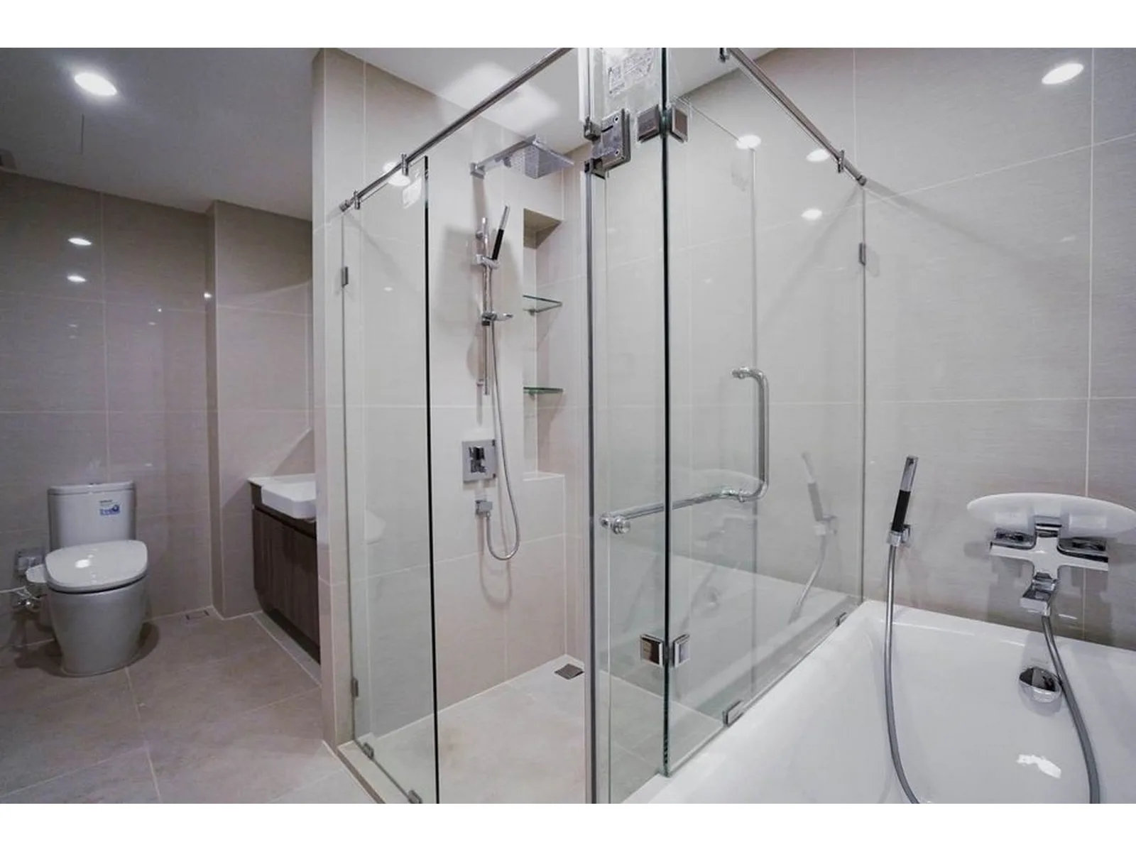 IDEO Mobi Sukhumvit 66 — photo 11