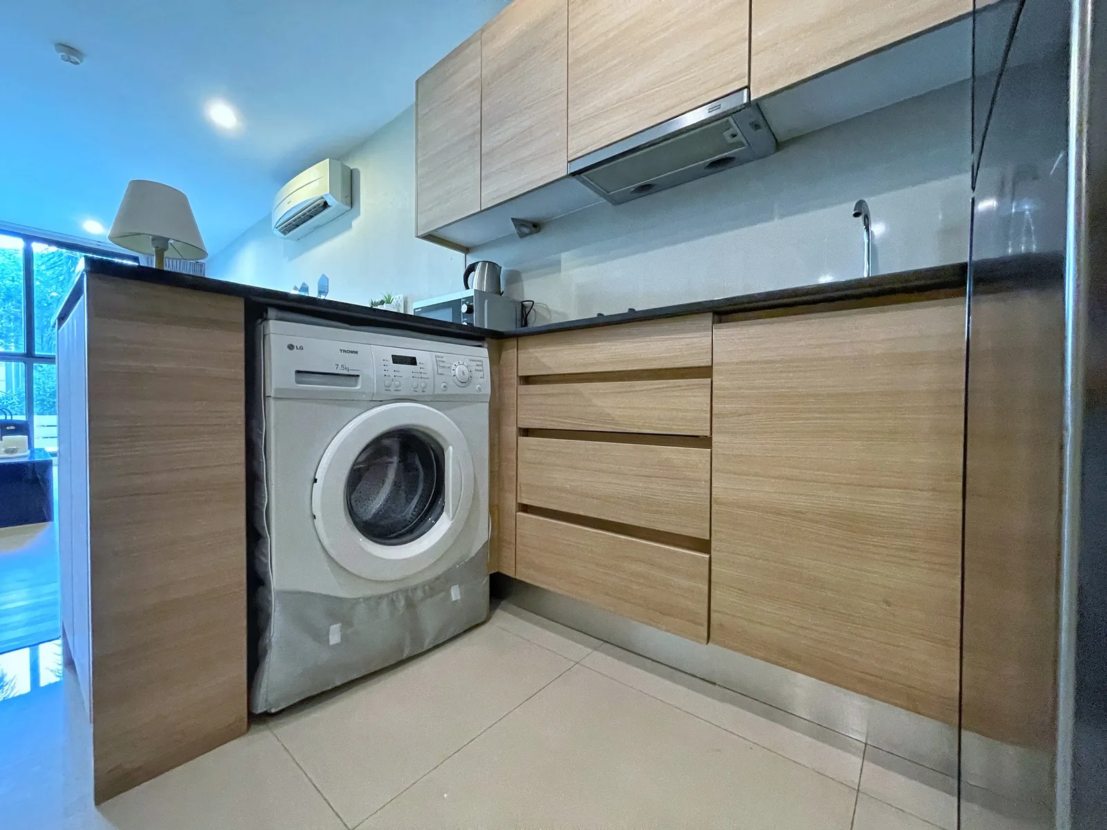 D 25 Thonglor — photo 4