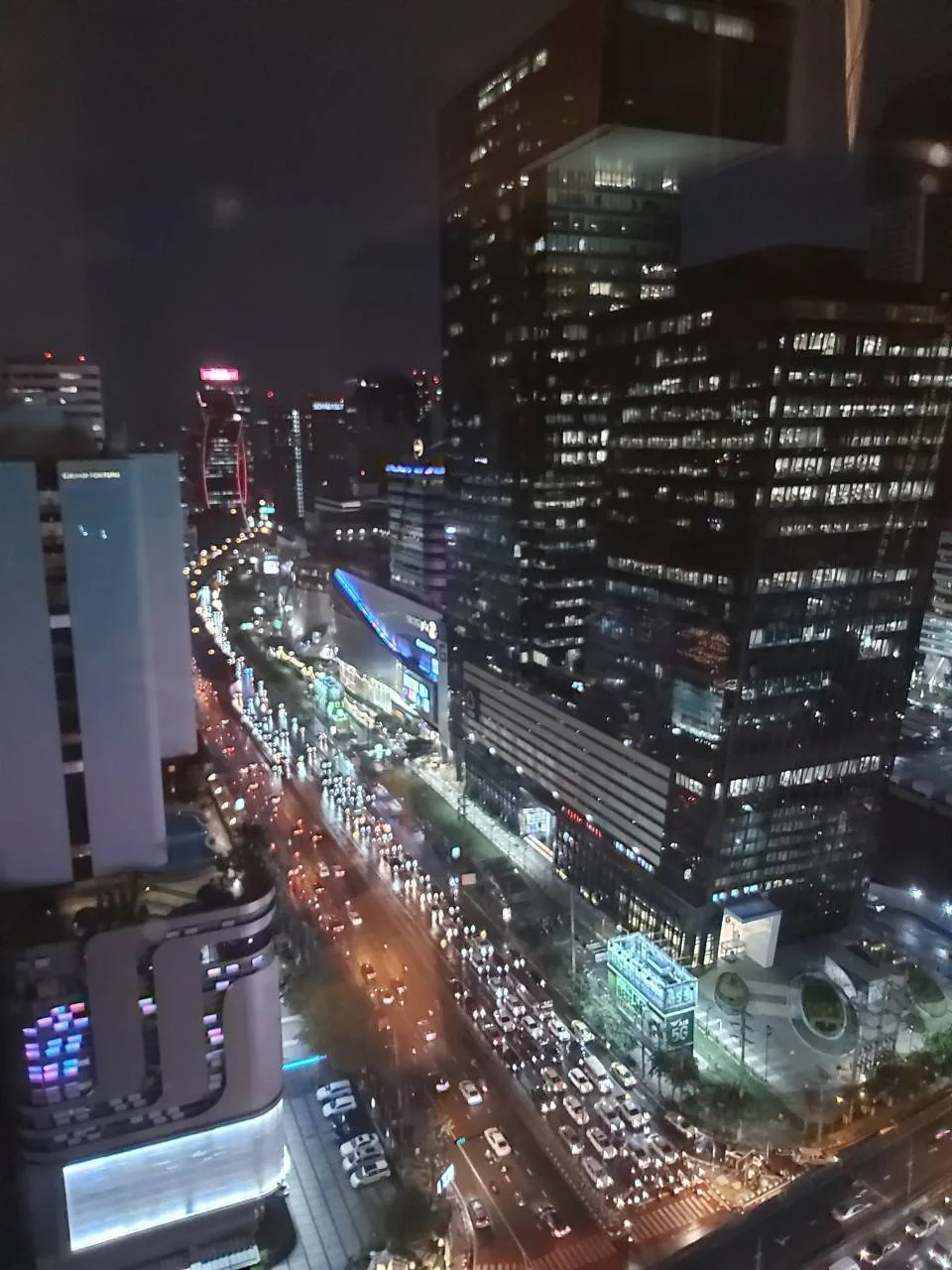 ASHTON Asoke - Rama 9 — photo 8