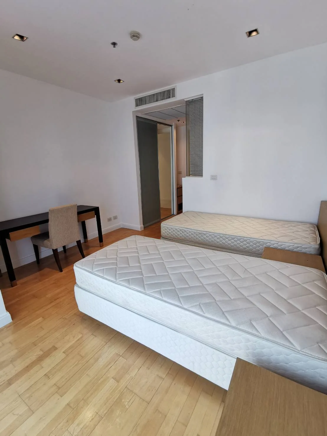 Athenee Residence — photo 12