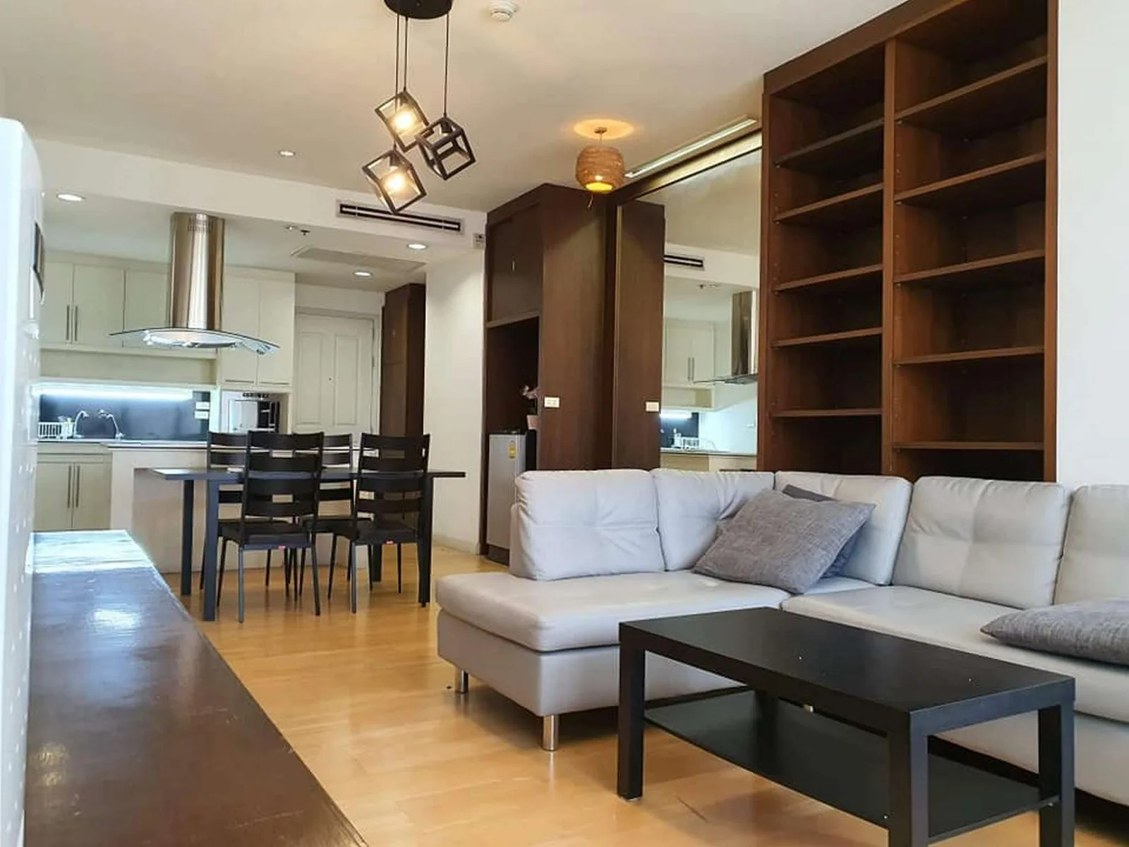 Baan Sathorn Chaopraya — photo 1