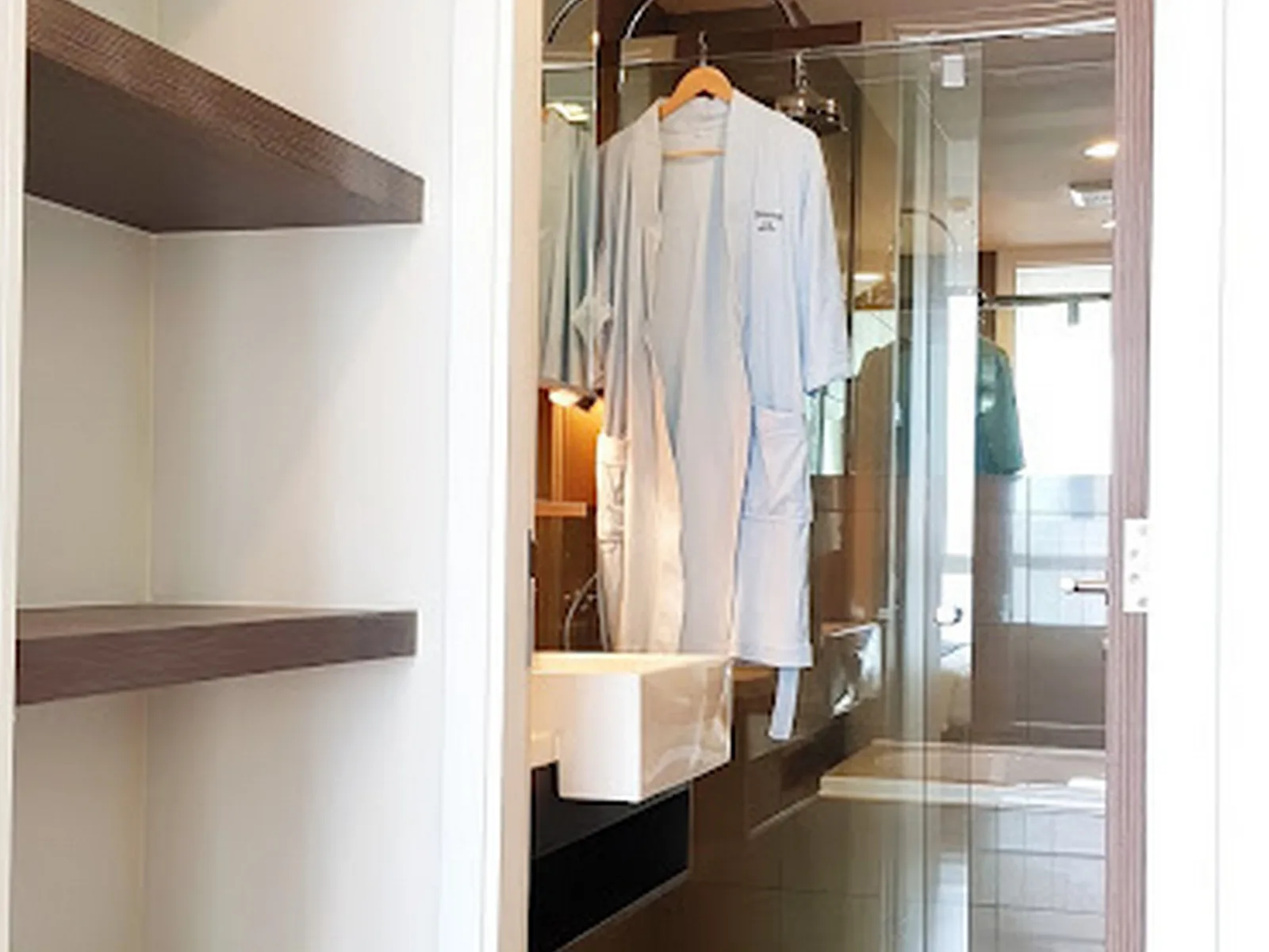15 Sukhumvit Residences — photo 9