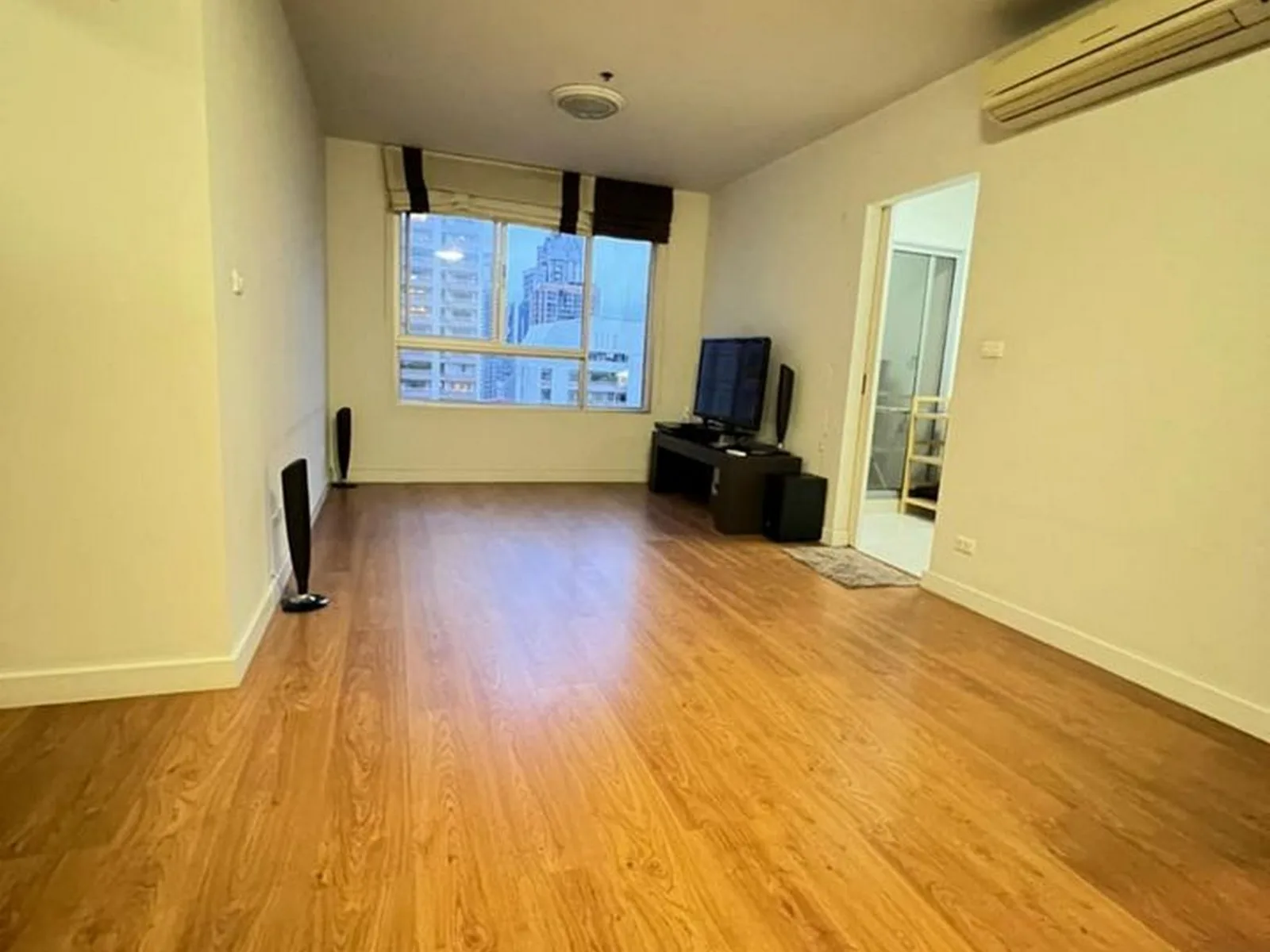 Condo One X Sukhumvit 26 — photo 3