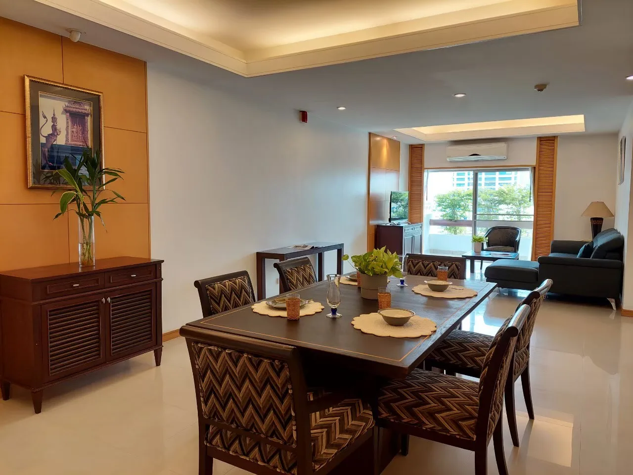 Esmeralda Apartments — photo 5