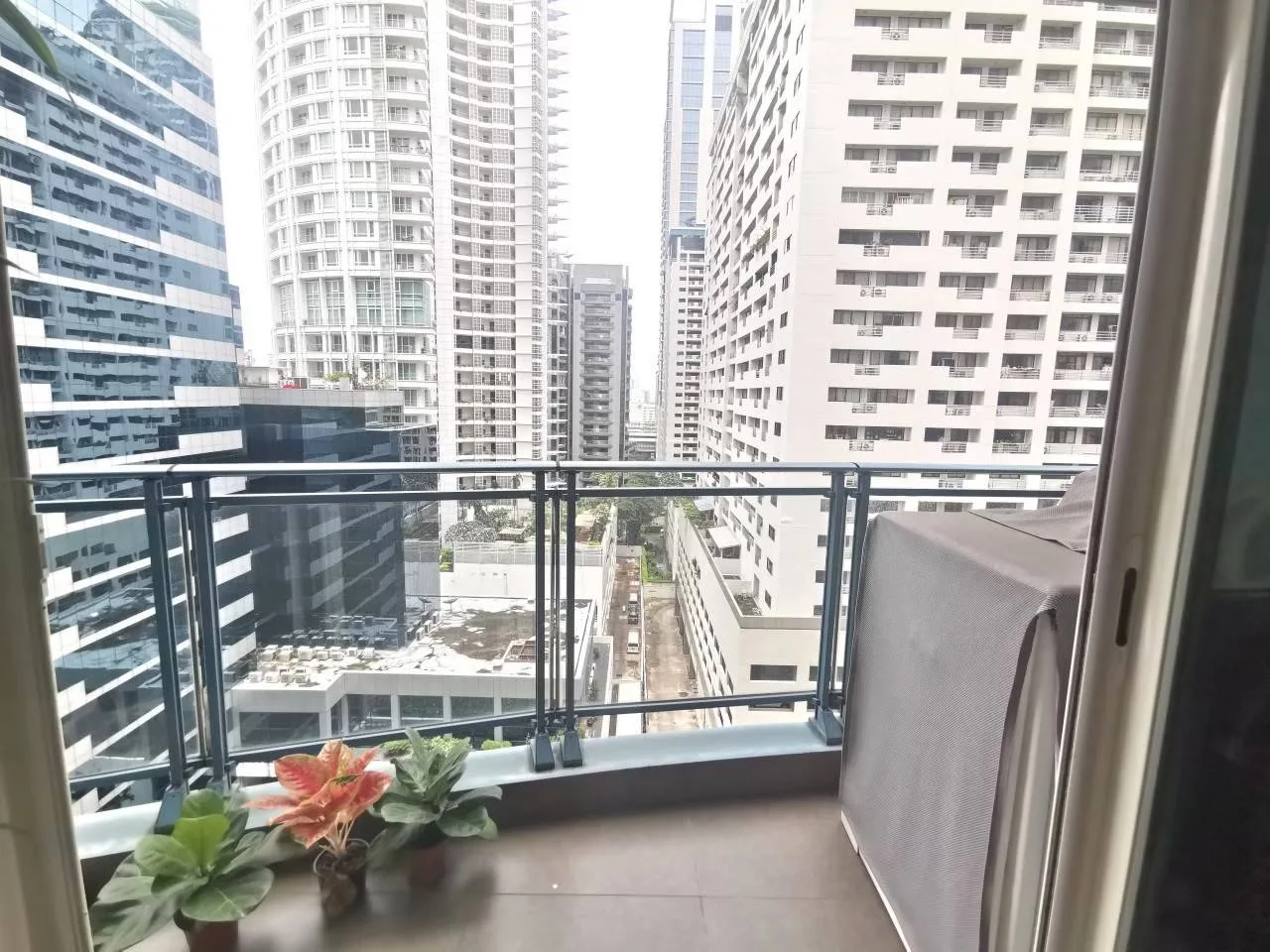 Q Langsuan — photo 3