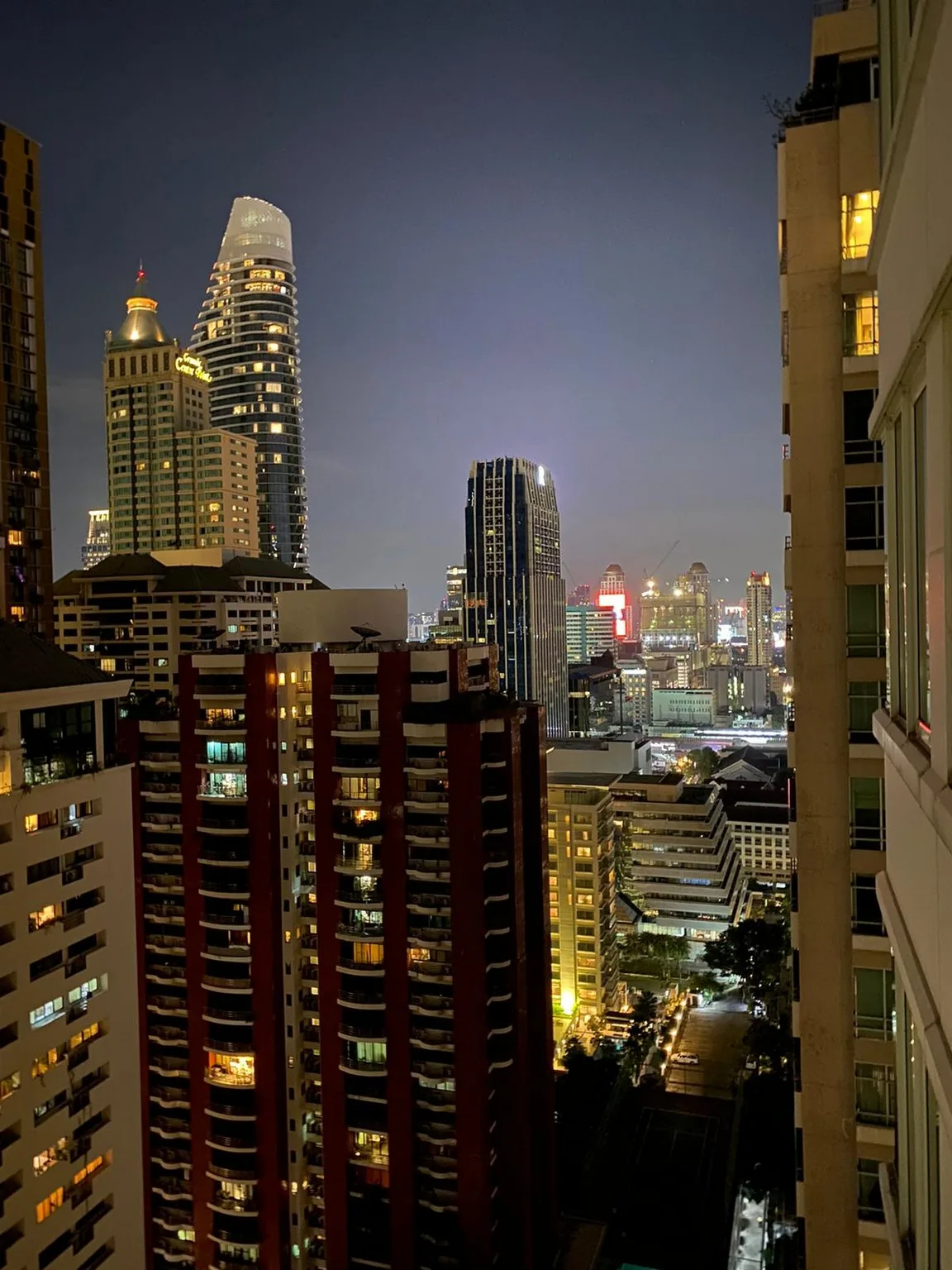 Q Langsuan — photo 4