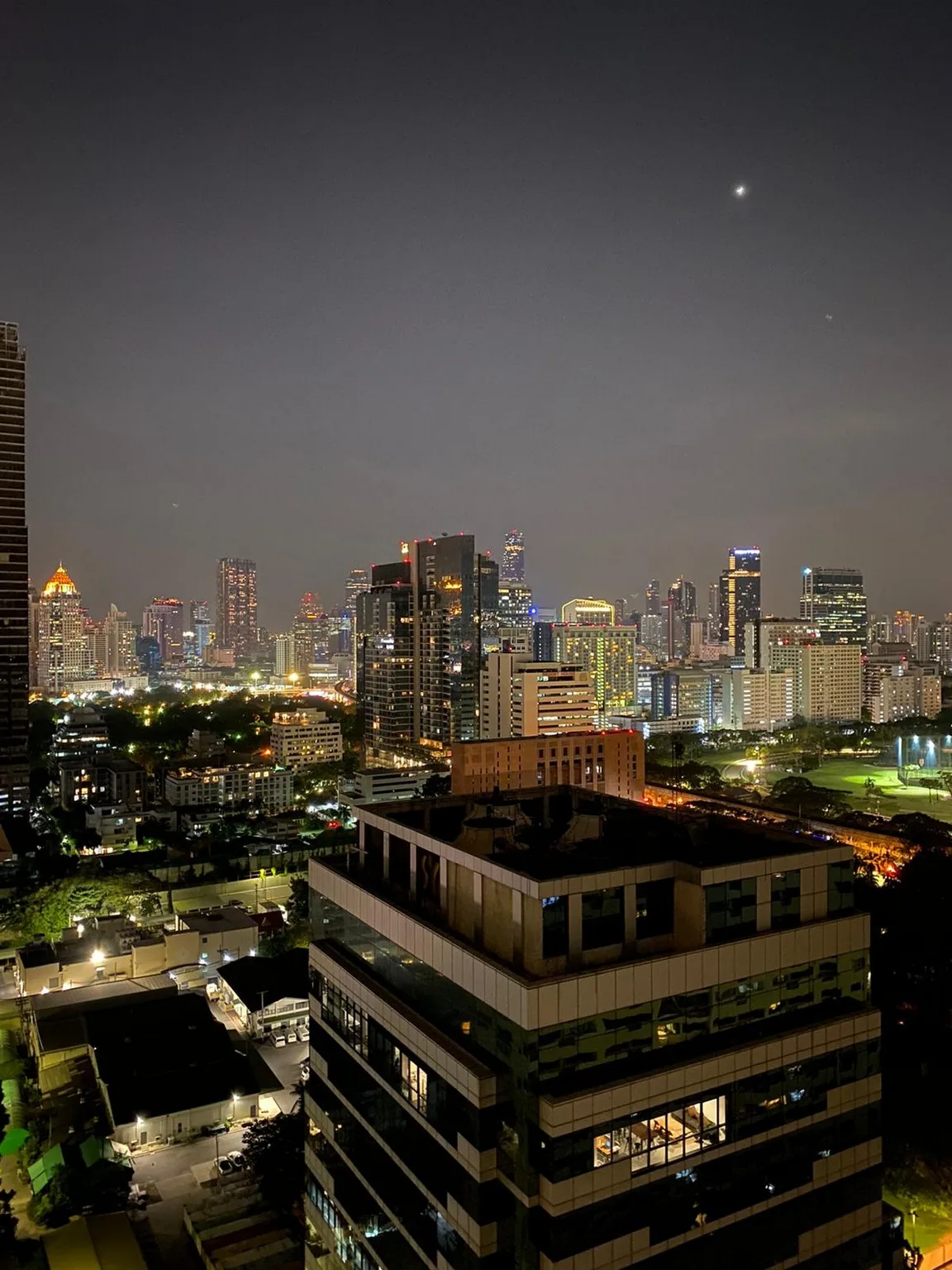 Q Langsuan — photo 5