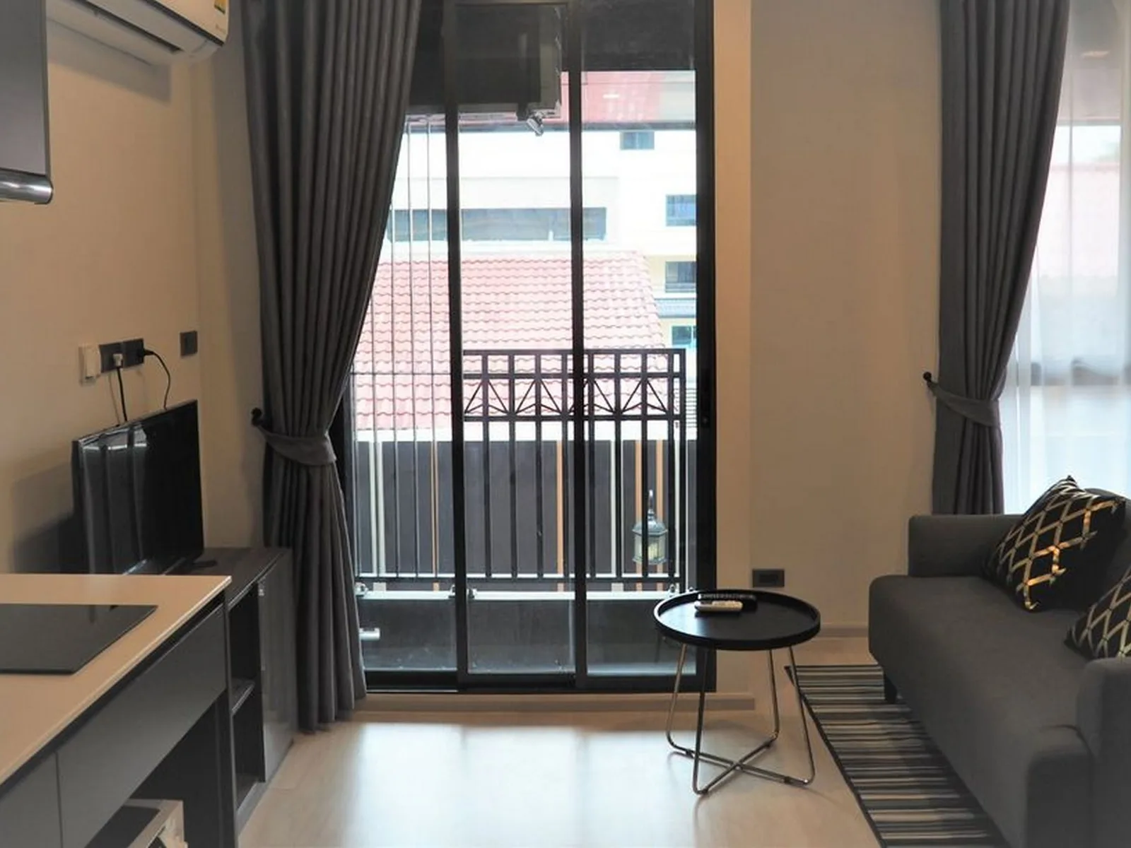 Venio Sukhumvit 10 — photo 2
