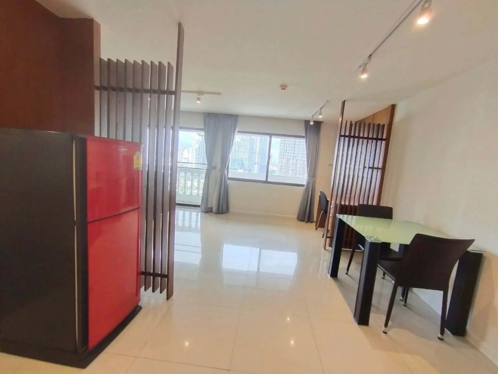 38 Mansion — photo 3