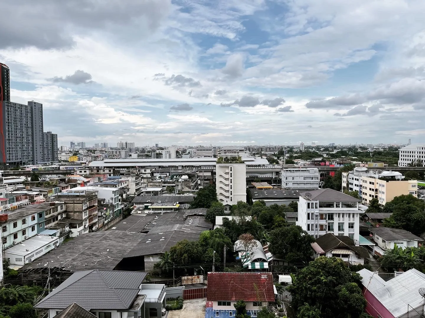 Life Sukhumvit 62 — photo 14