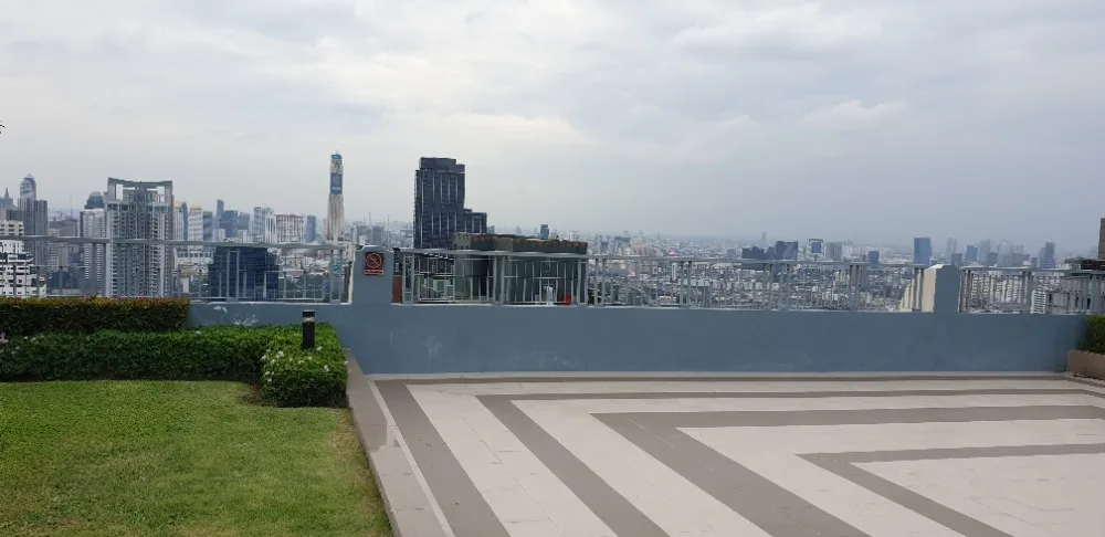 Q Asoke — photo 10