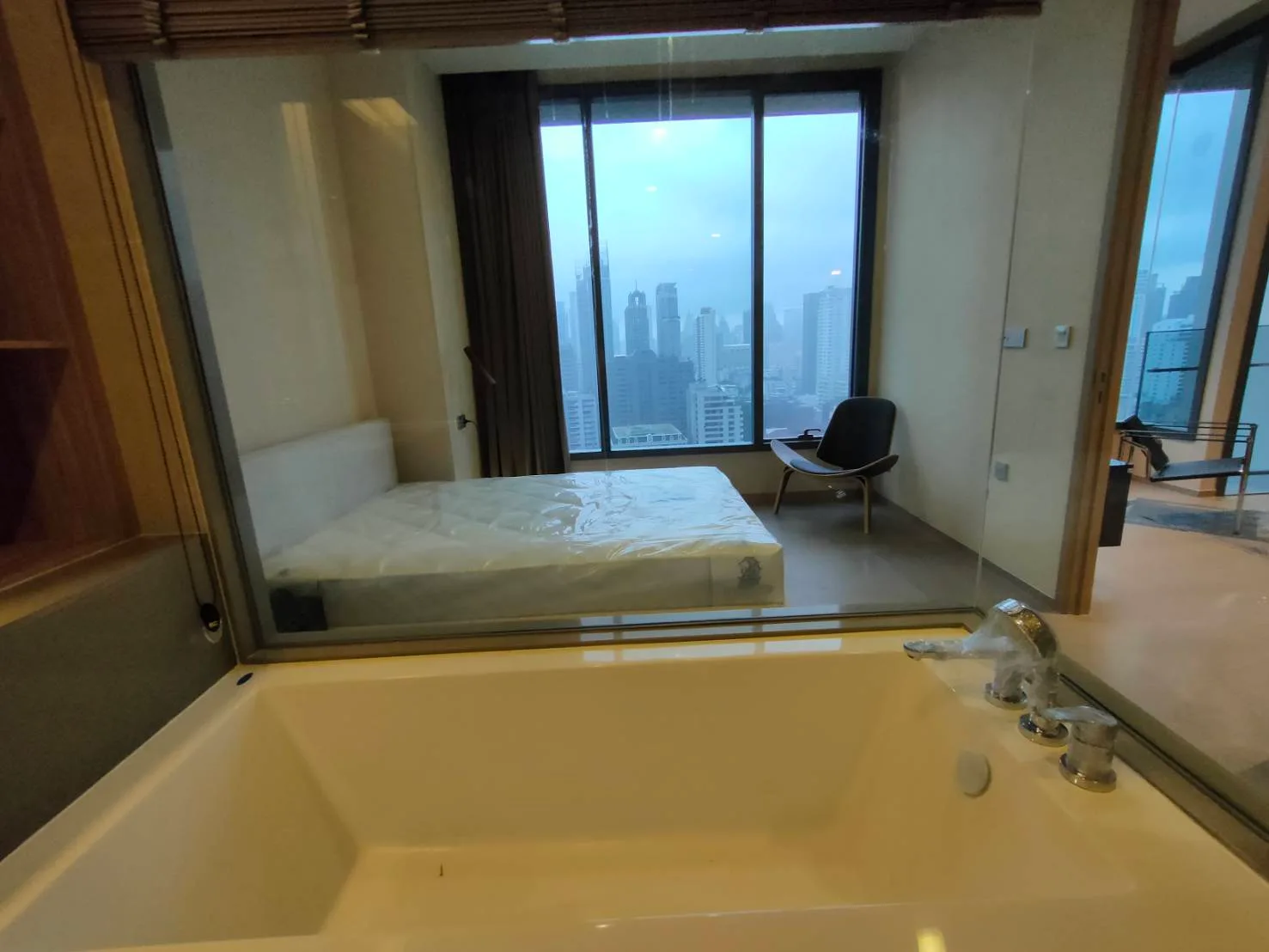 The Esse Asoke — photo 7