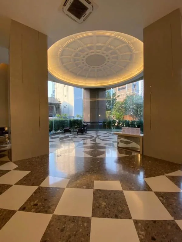 The Empire Place — photo 13