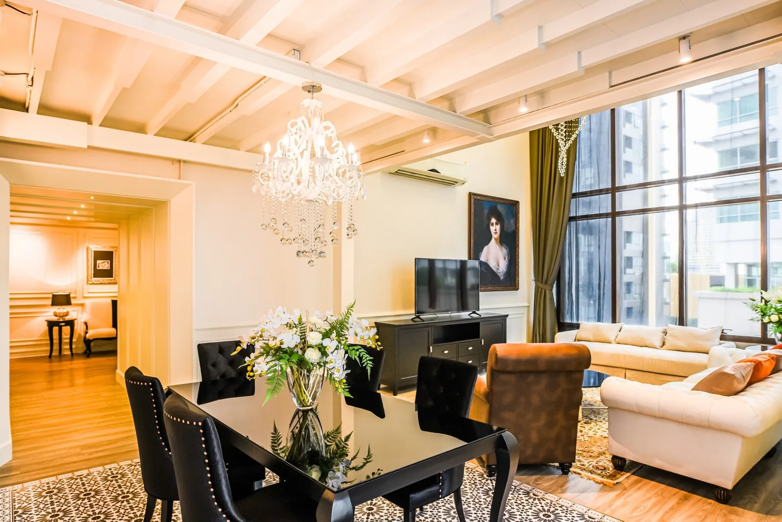 The Emporio Place — photo 4