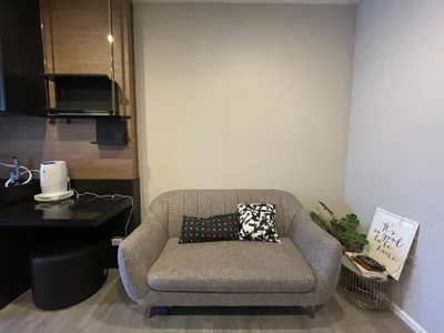The Room Sathorn - St.Louis