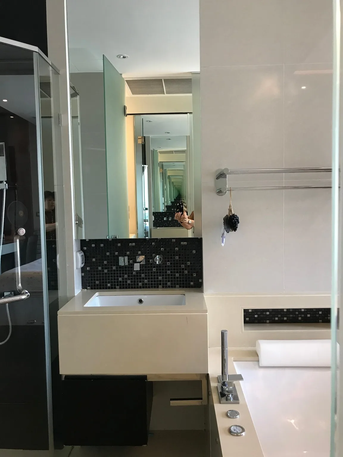 The Address Sukhumvit 28 — photo 13