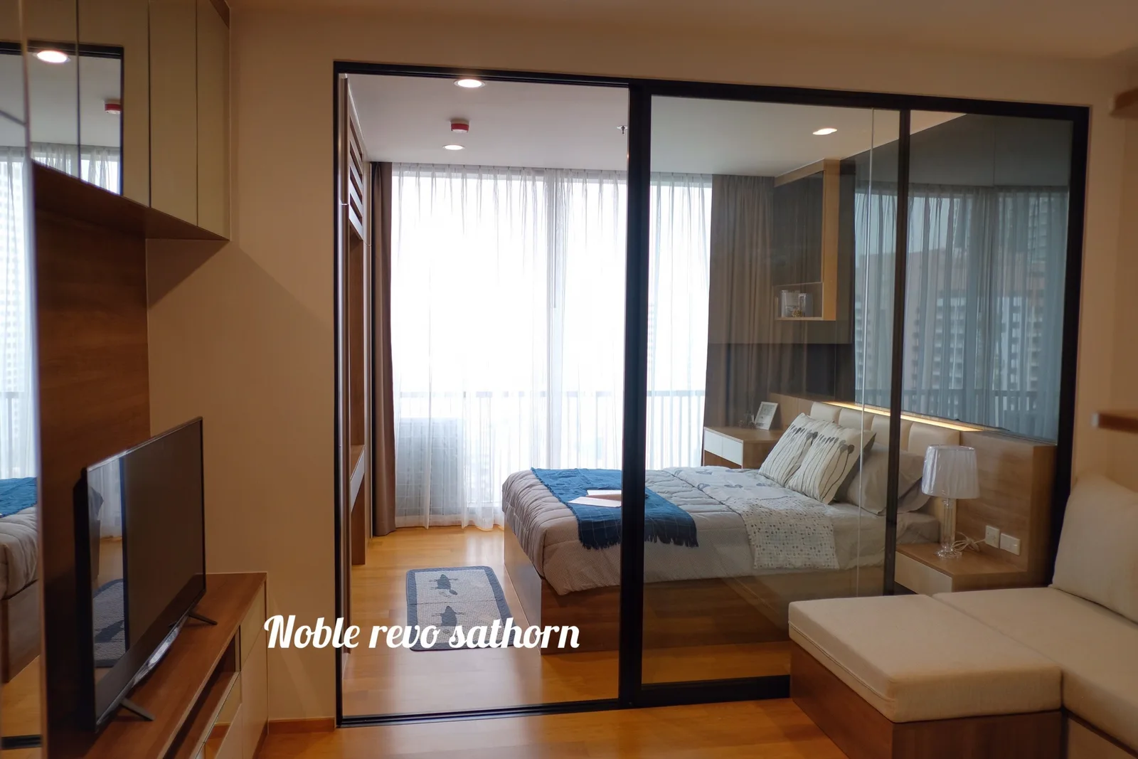 Noble Revolve Silom — photo 2