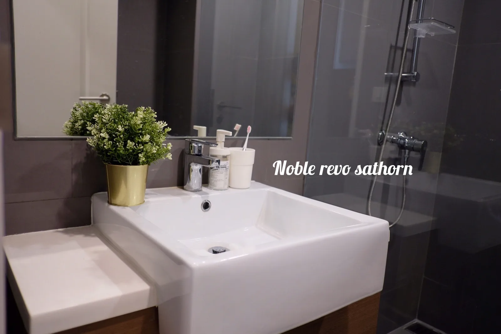 Noble Revolve Silom — photo 12