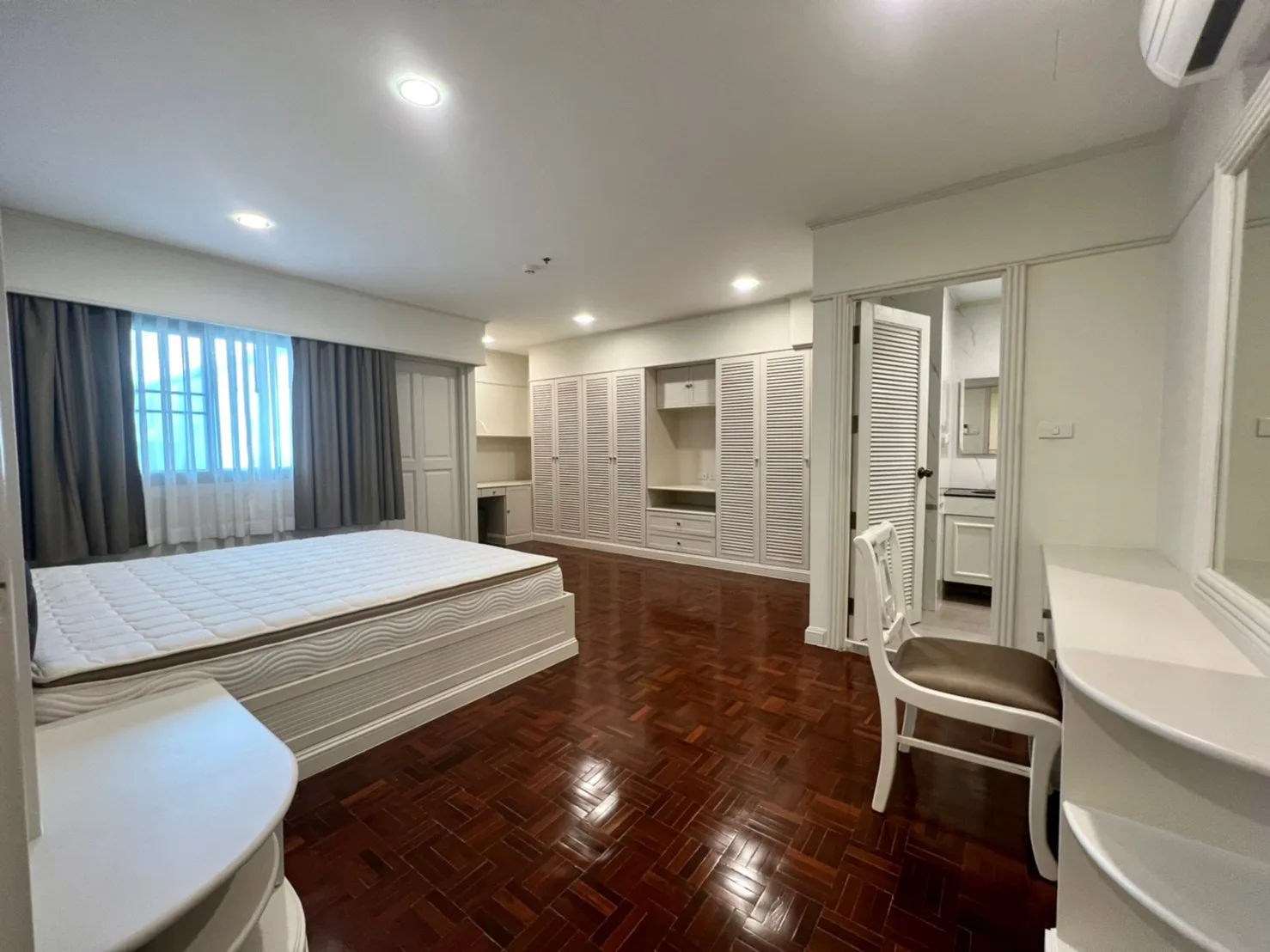 M Tower Apartment — photo 4