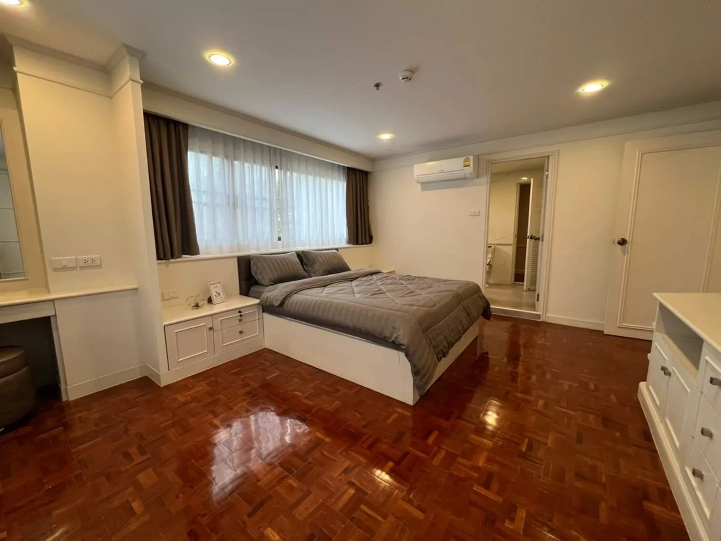 M Tower Apartment — photo 11