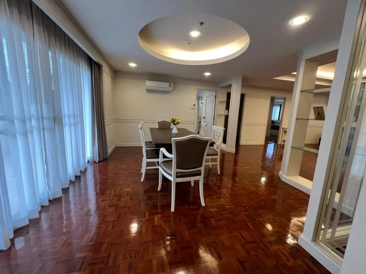 M Tower Apartment — photo 8
