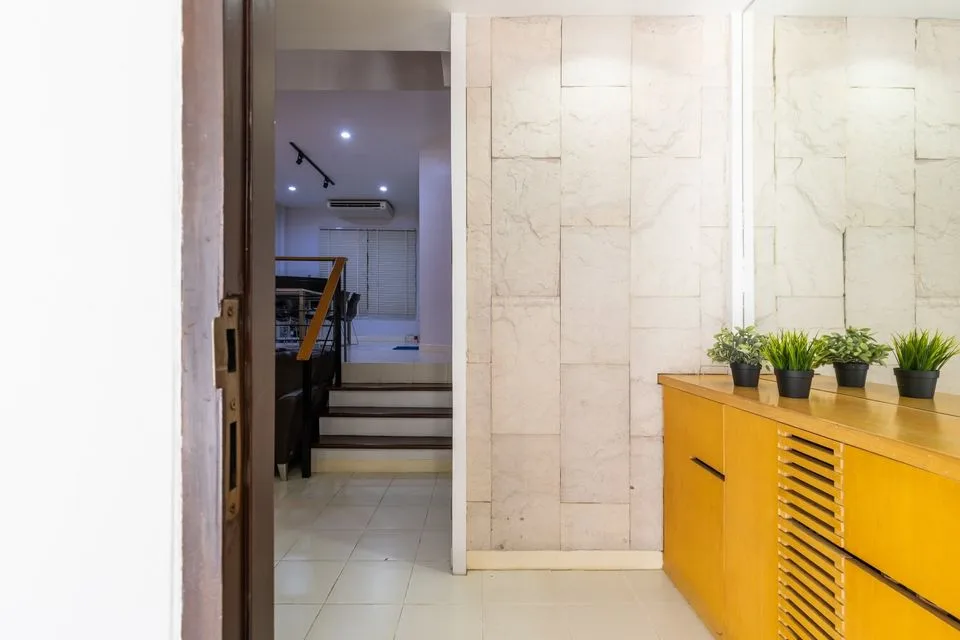 Townhome — photo 3