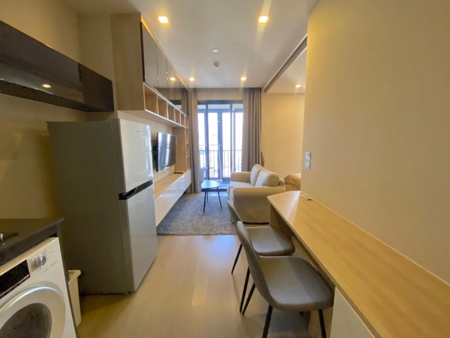 Ashton Asoke — photo 5
