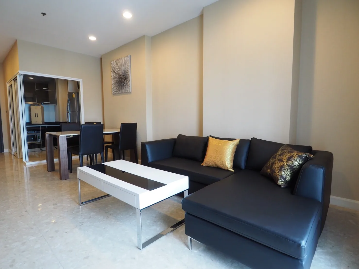The Crest Sukhumvit 34 — photo 2