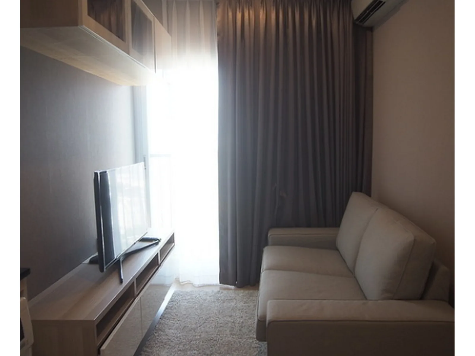 Noble Revolve Ratchada — photo 1