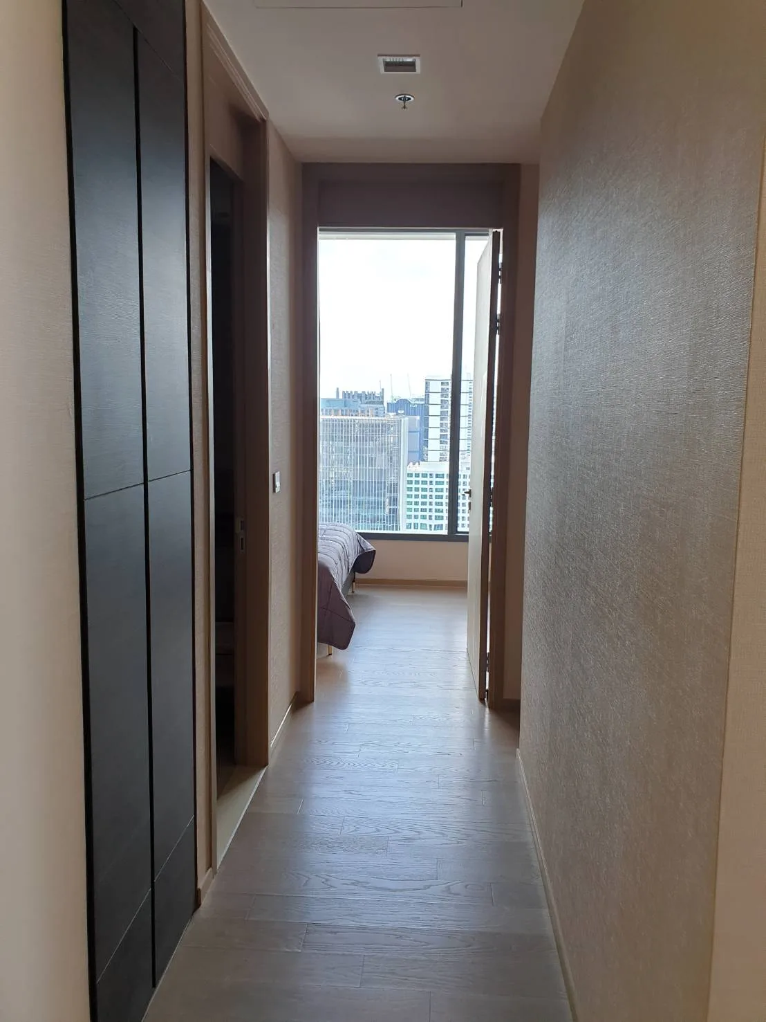 The Esse Asoke — photo 14