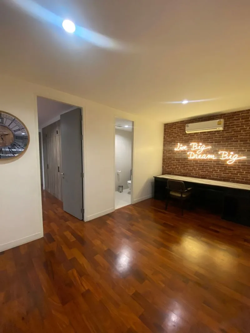 Benviar Tonson Residence — photo 3