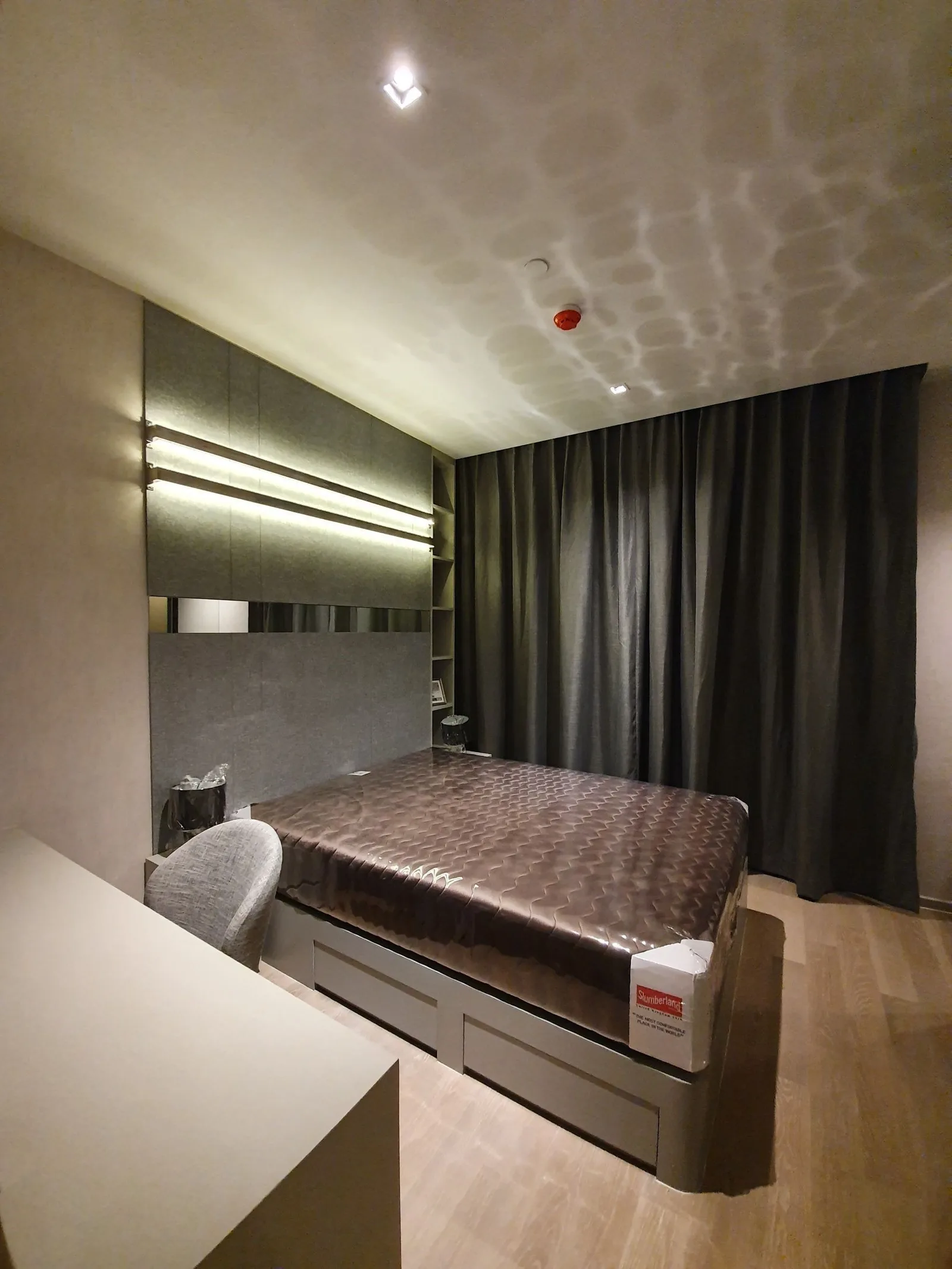 Ashton Silom — photo 11