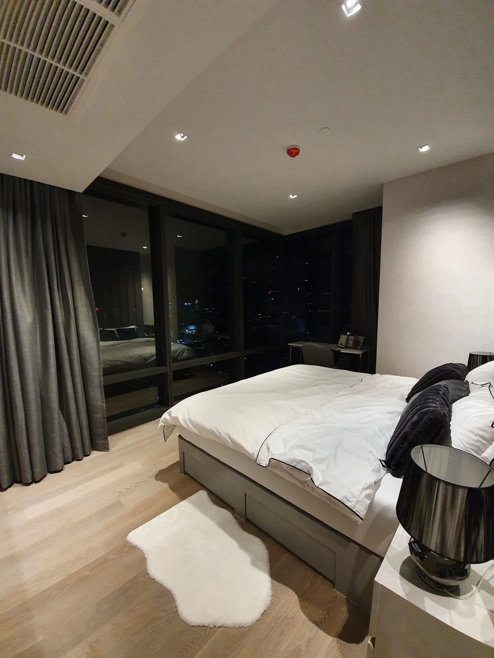 Ashton Silom — photo 14
