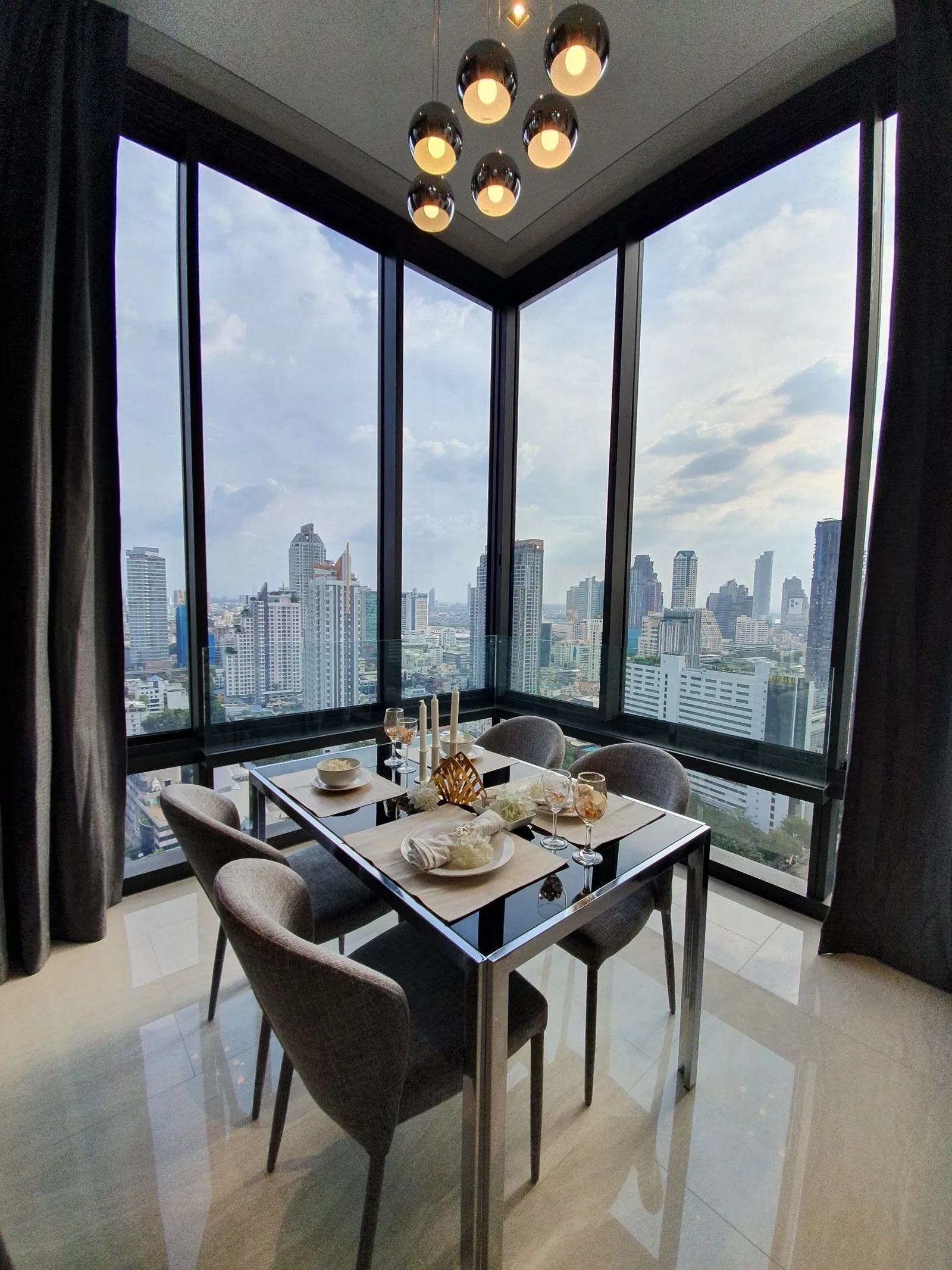 Ashton Silom — photo 5